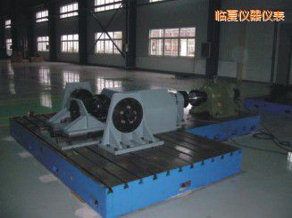 臨夏微機(jī)控制驅(qū)動橋總成扭轉(zhuǎn)試驗(yàn)機(jī)